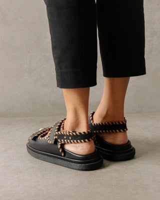 Barrel Black Tan Sandals - LNKM StoreAlohasShoes