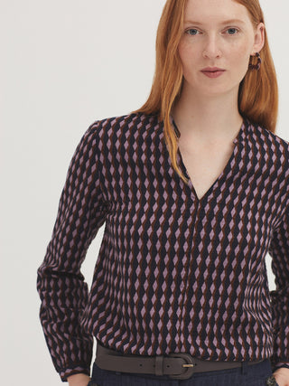 Endless Column Mesh-knit Blouse