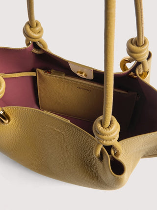 Coccinelle Finn Medium - LNKM StoreCoccinelleHandbag