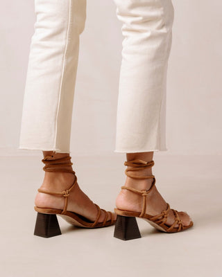 Goldie Tan Sandals - LNKM StoreAlohasShoes